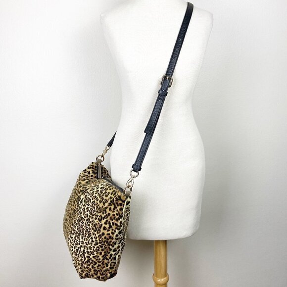 2-in 1 Vegan Leather Champagne Gray Tote & Animal Print Crossbody Bag - Picture 6 of 10